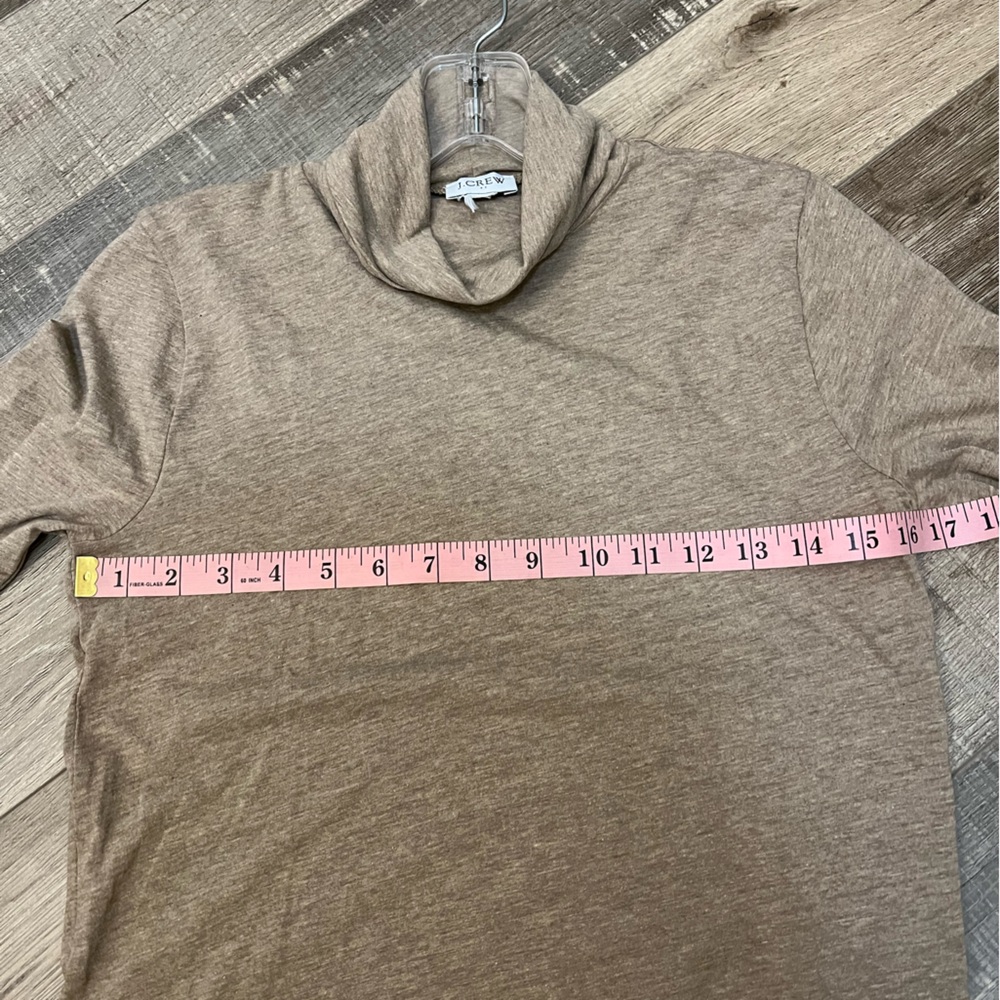 J. Crew Women's Tan Turtleneck Top very soft! Size S - Picture 4 of 5
